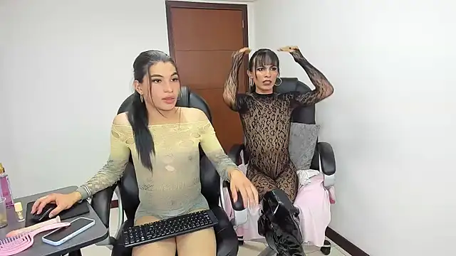 Aisha_hotts777 webcam