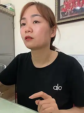 Webcam Model (Bana-gibee)  is live.Free join now!