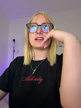 Megan_lu2 live sex cam