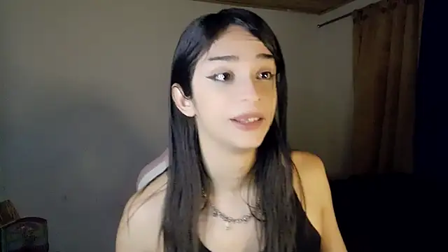 Dollbehavior_ webcam