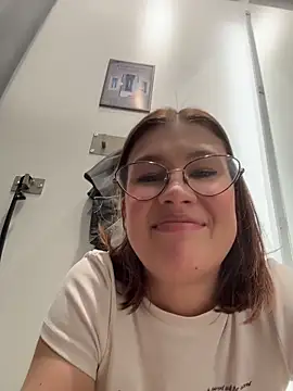 rinacat (F young) - Squirt and leave?