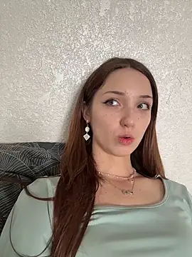 dollytall (F young) - Spread Pussy Lips in middle of store🥵