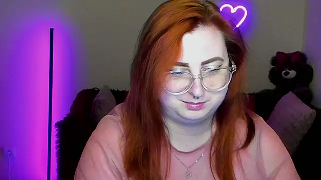 Alicia_love00 webcam