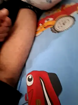 handsomeboy3344 - Handsomeboy3344's free webcam - UK Sex Cams