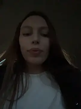 leiamood (F young) - Sucking nipples and spanking tits