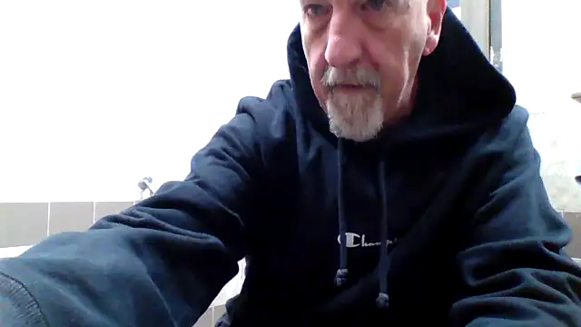 Yankeedave420 webcam