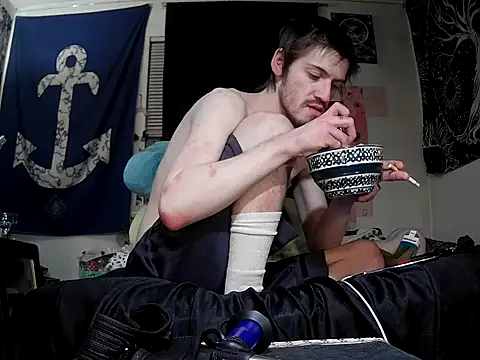 atwinkie - ATwinkie's free webcam - UK Sex Cams