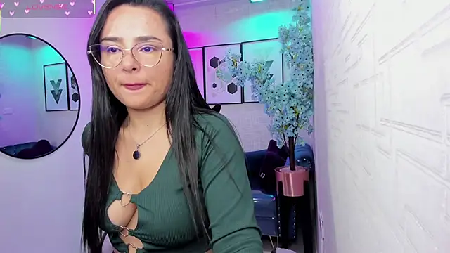 tiara_rr - Tiara_rr's free webcam - UK Sex Cams