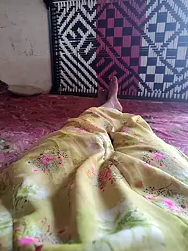 Webcam Model (aunty_sumy)  is live.Free join now!