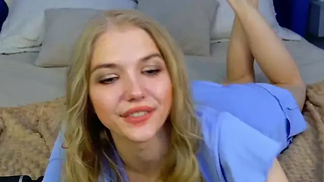 4example_chloe - 4example_Chloe's free webcam - UK Sex Cams