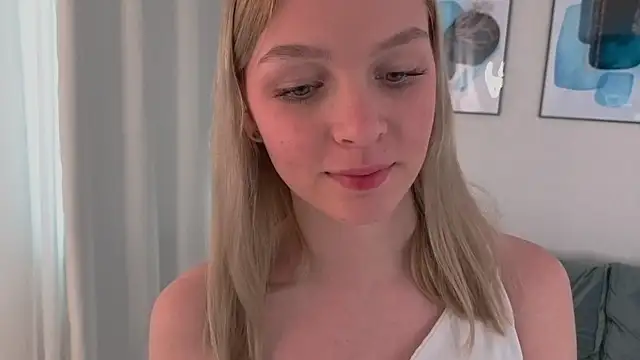 CynthiaaStone webcam