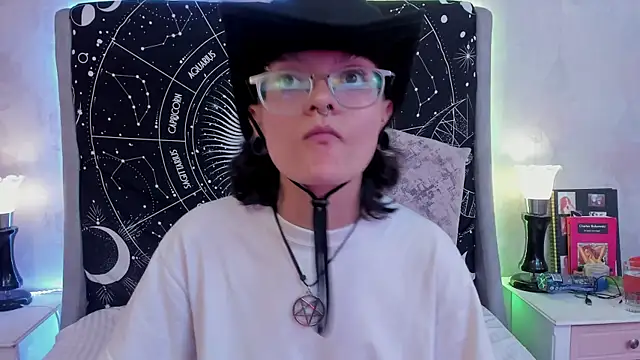 CaliferAndAurora webcam