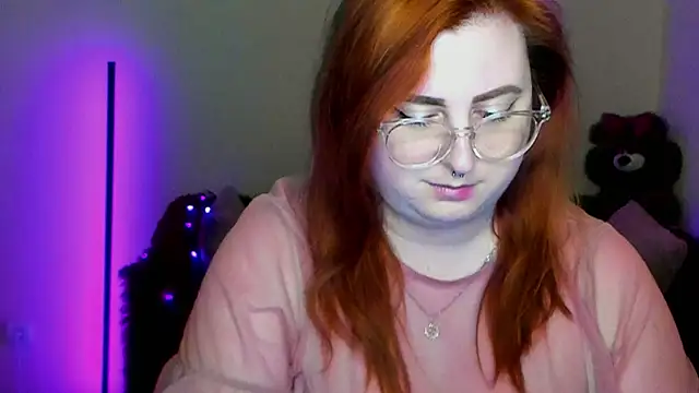 Alicia_love00 webcam