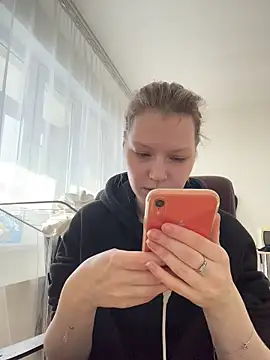 maryhiggins - MaryHiggins's free webcam - UK Sex Cams