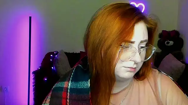 Alicia_love00 webcam