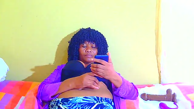 Augustine-Blooomxx webcam