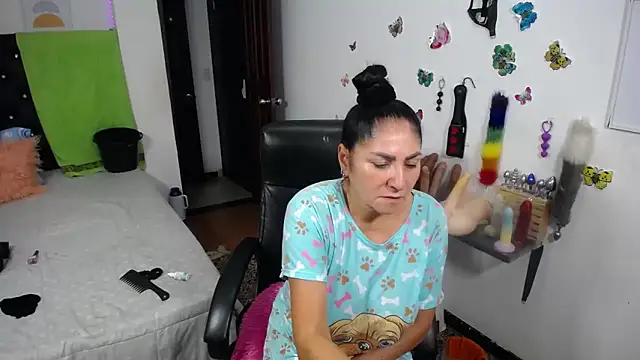 mature_bigboobs10 webcam