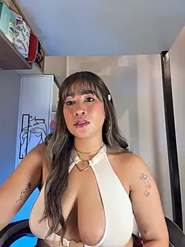 AsianMilfSheryl webcam preview