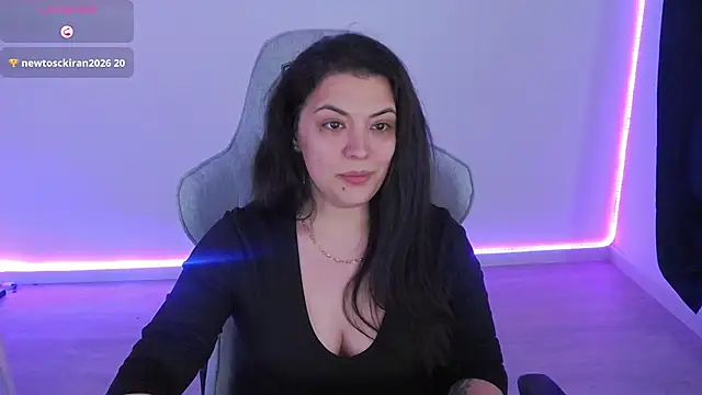 lucialoca - LuciaLoca's free webcam - UK Sex Cams