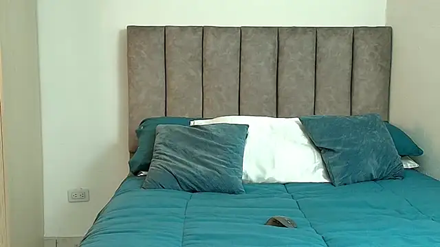 karina_lewis_ webcam