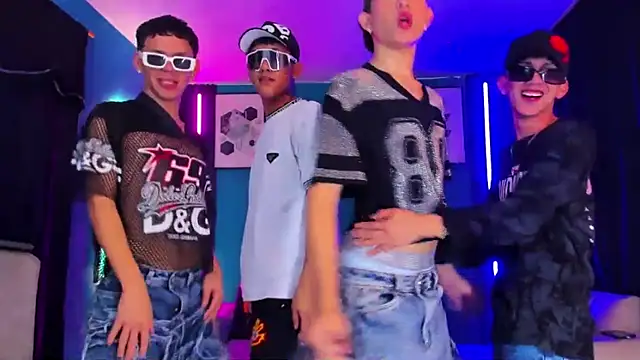 Marcus_and_Tony webcam