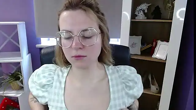Zoey_Erotic webcam