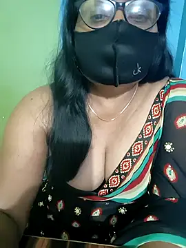 sexxyrenukaa webcam