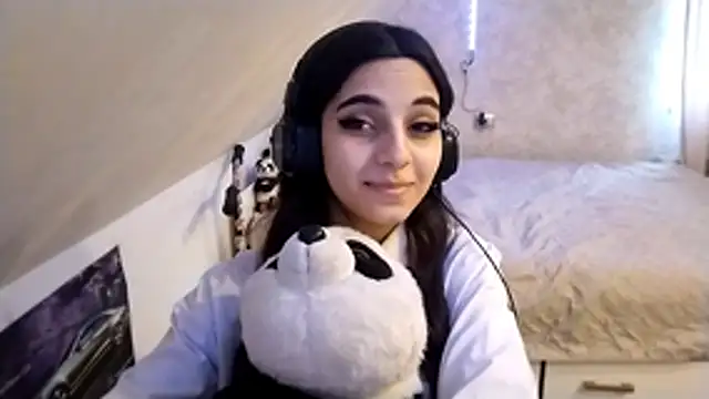 Blissmissataeses webcam