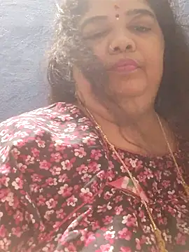 Webcam Model (tamilthanushri)  is live.Free join now!