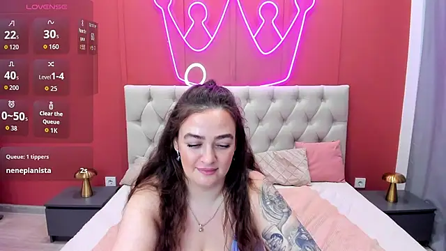 Charlottecurvyy webcam