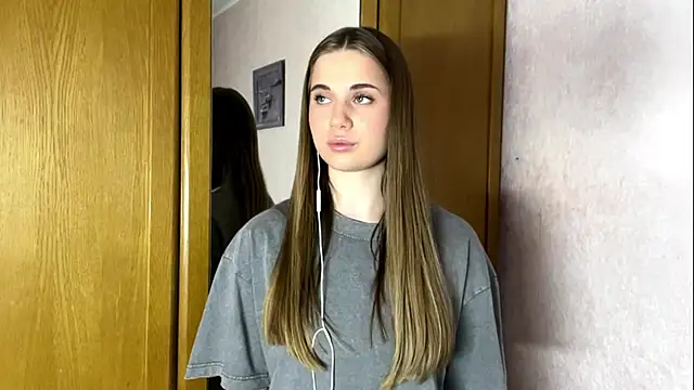 Miss_Blessnyth webcam