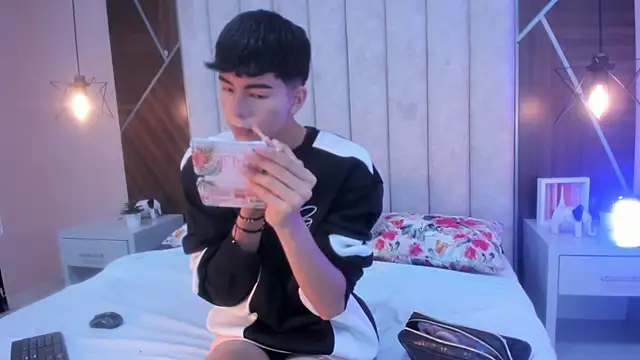 CAROLYNFOSTER webcam