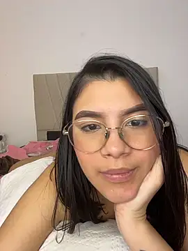 julieta_hornyx - Julieta_Hornyx's free webcam - UK Sex Cams