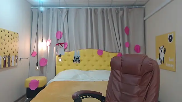 TessaDaybreak webcam