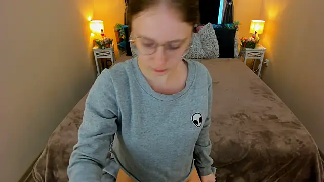 WhiteWingsDoll webcam