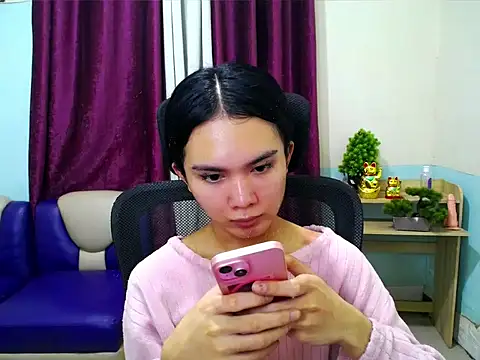 devine_goddess webcam