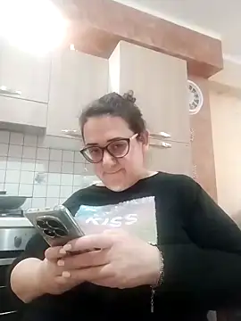 dolcecurvy - Dolcecurvy's free webcam - UK Sex Cams