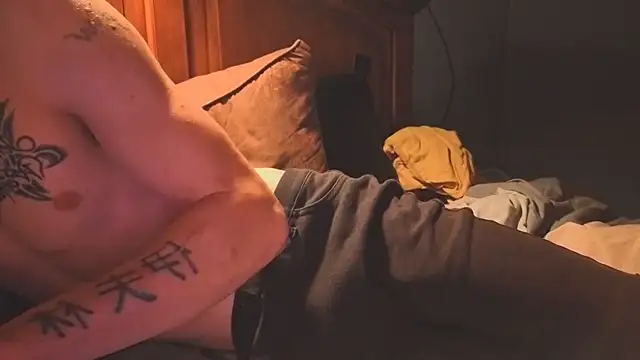 Ilovepussy1911 webcam