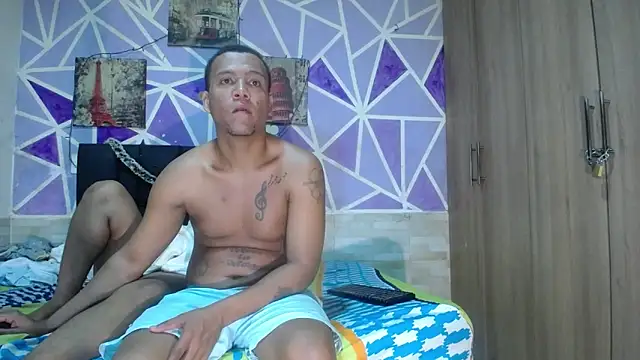 sharonx_morex webcam