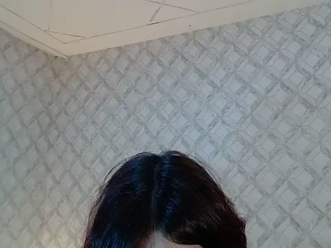 emma-wilson - Emma-Wilson's free webcam - UK Sex Cams