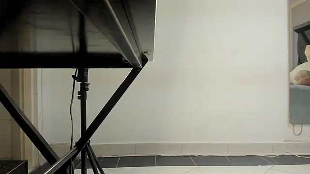 ElektraBomdans live sex cam