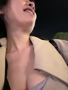 美女yourkeer在线直播