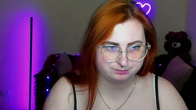 Alicia_love00 webcam