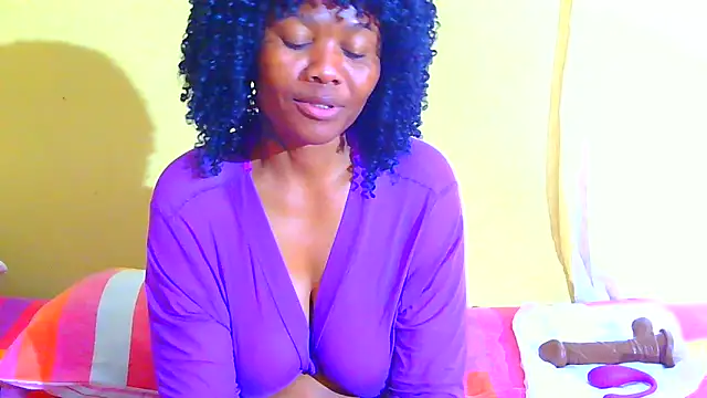 Augustine-Blooomxx webcam