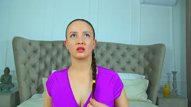 ElinaBellucci webcam