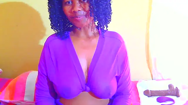 Augustine-Blooomxx webcam