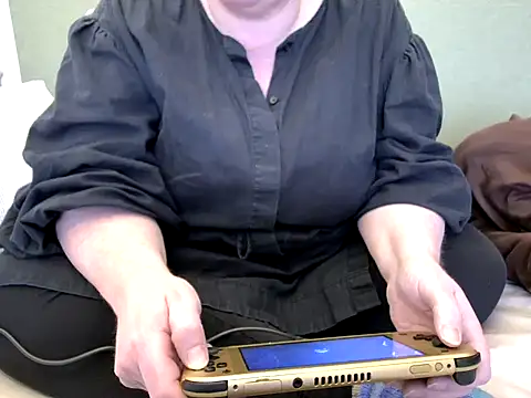 marthabriest - MarthaBriest's free webcam - UK Sex Cams