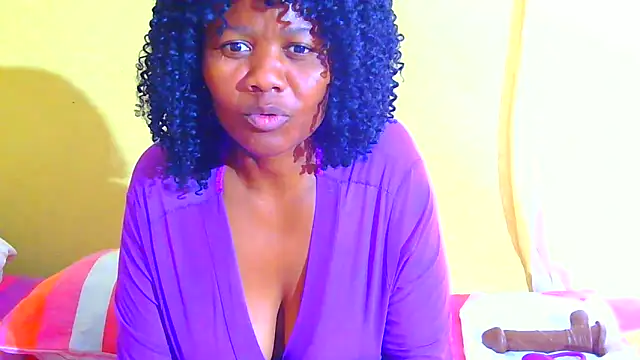 Augustine-Blooomxx webcam