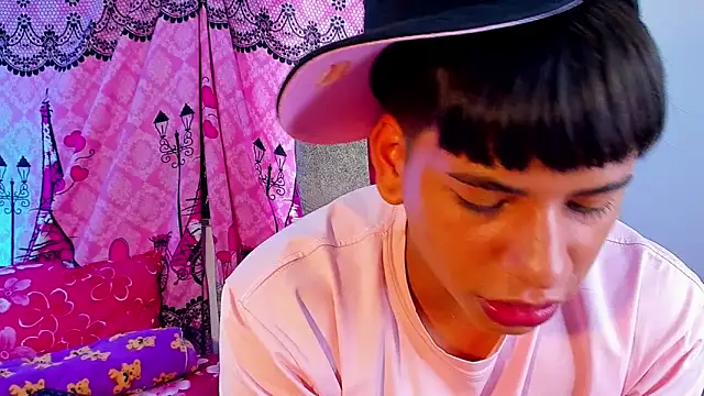 Aless_bigg live sex cam