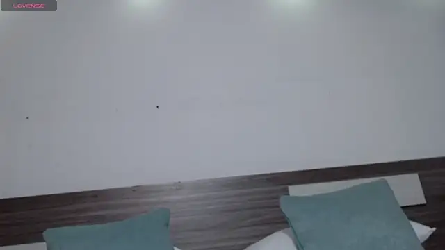 Liiamthompson webcam